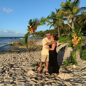 Meet your Posher, Athena